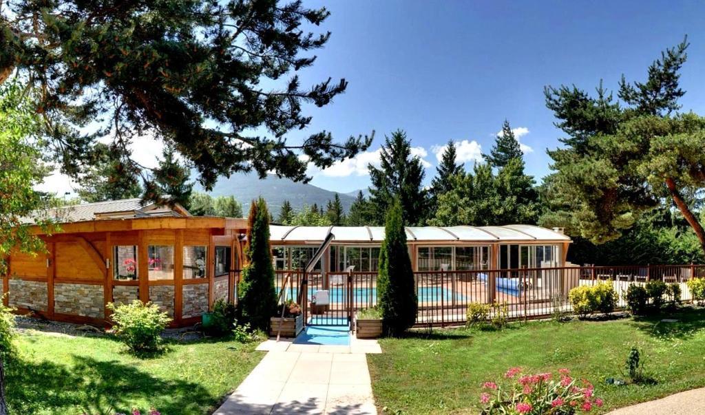 Logis Hotel Le Lac Embrun Zewnętrze zdjęcie